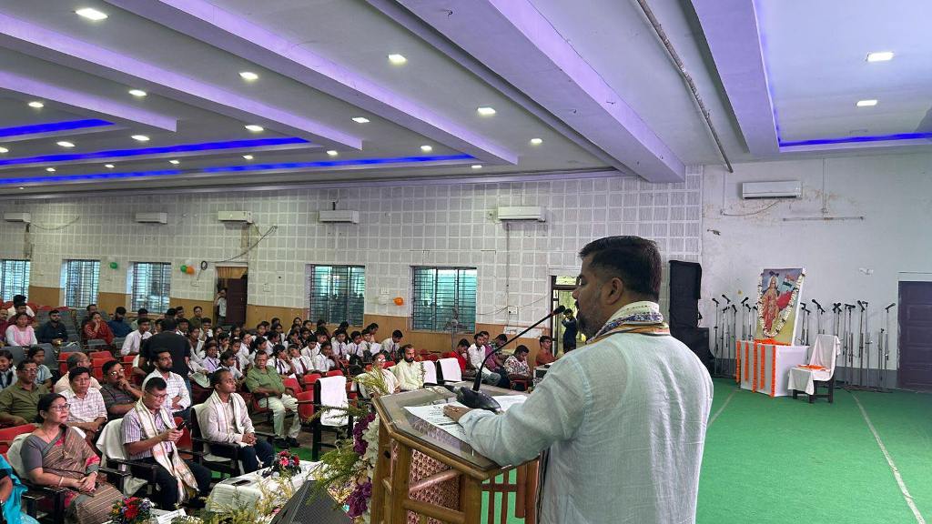 ভারতবর্ষকে ব্রিটিশ শাসনের গ্লানি যুক্ত করতে স্বাধীনতা সংগ্রামীরা বন্দে মাতরম গান তাদের মূলমন্ত্র হিসেবে ব্যবহার করেছেন: পর্যটনমন্ত্রী