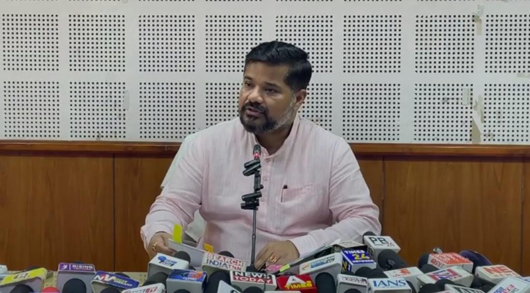 বিদ্যুৎ নিগমে ১০৪টি শূন্য পদে নিয়োগ করা হবে : পর্যটনমন্ত্রী