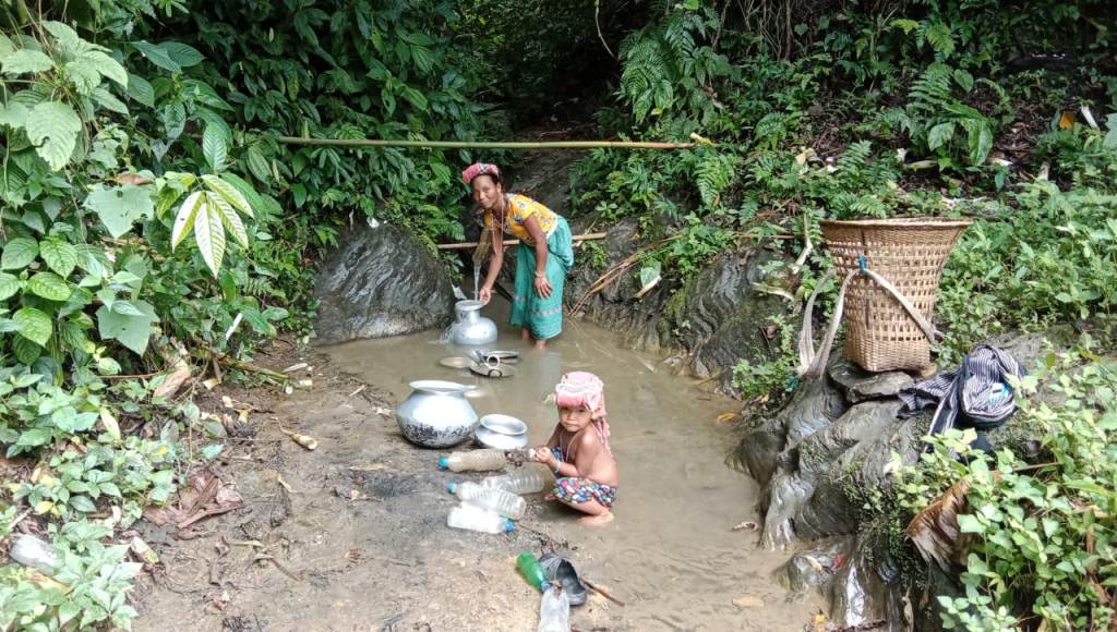 নোনাছড়াবাসীর পানীয় জলের স্থায়ী সমাধানের প্রতিশ্রুতি মন্ত্রীর 