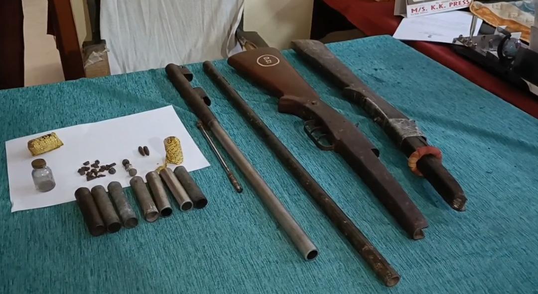 দুইটি দেশী বন্দুক উদ্ধার 