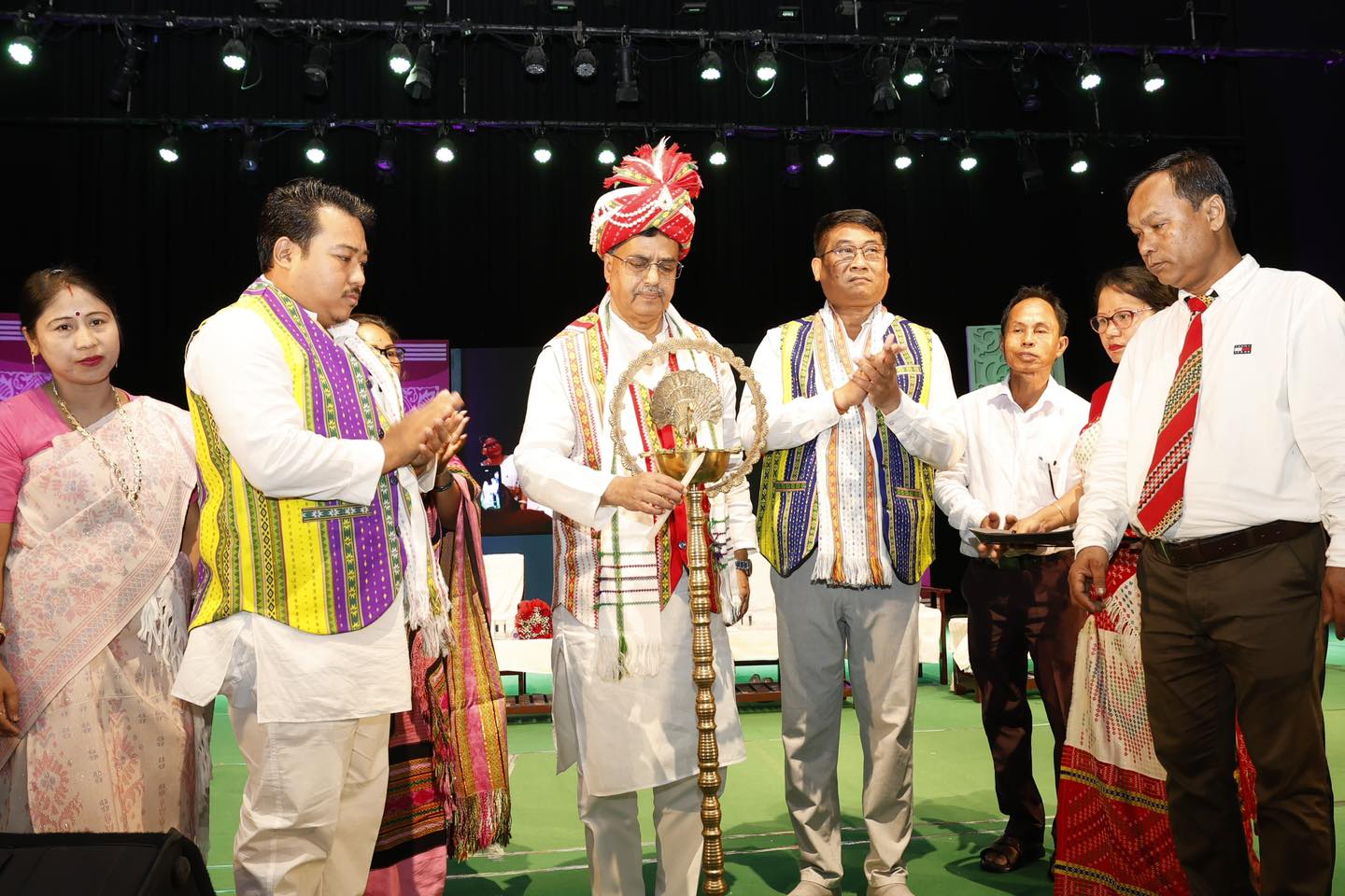 ছাত্রছাত্রীদের বিদ্যালয় জীবন থেকেই সমাজের জন্য ভালো কিছু করার মানসিকতা তৈরি করতে হবে : মুখ্যমন্ত্রী 