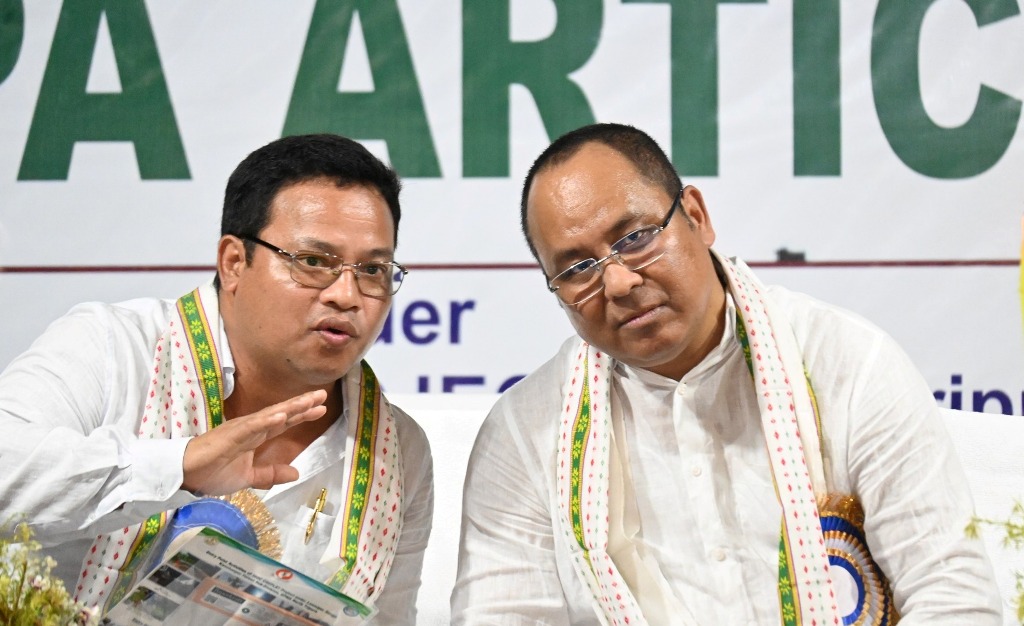 সোলার লাইট বন্টন করা হবে জনজাতি পরিবারদের 