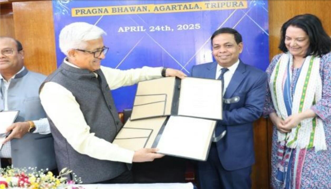 কর্মচারিদের সরকারি পরিষেবা প্রদানে আরও দক্ষ করে তুলতে চুক্তি স্বাক্ষরিত
