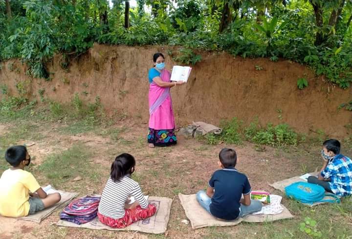 করোনার জেরে বাতিল নেইবারহুড ক্লাস