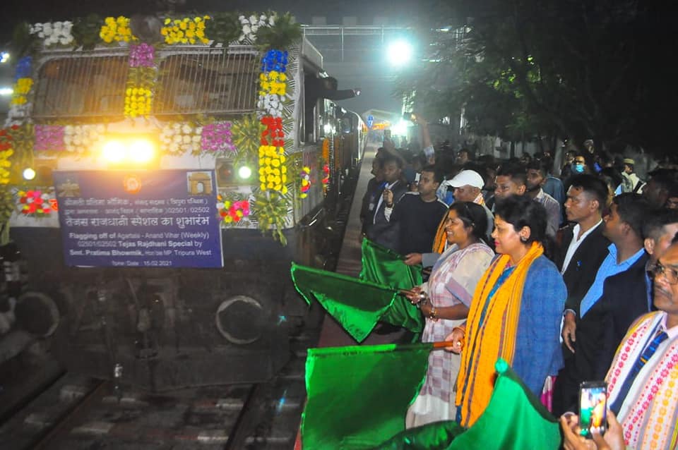 নতুন সূর্যোদয় ত্রিপুরায়, তেজস এক্সপ্রেসের সূচনায় সাংসদ