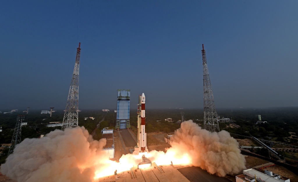 কৃষ্ণগহ্বরের রহস্য উদ্ধারে পাড়ি দিল স্যাটেলাইট