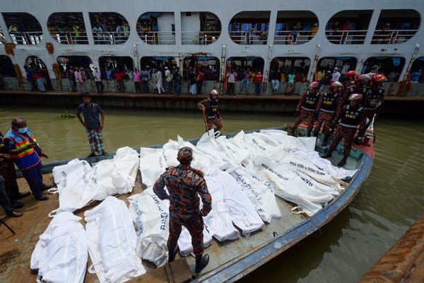 বাংলাদেশের শীতলক্ষ্যা নদীতে লঞ্চ ডুবিতে মৃত বেড়ে ২৮