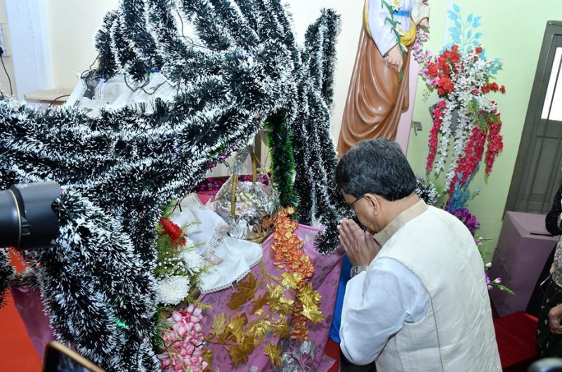 প্রভু যীশুর শান্তির বাণী আজও প্রাসঙ্গিক : মুখ্যমন্ত্রী