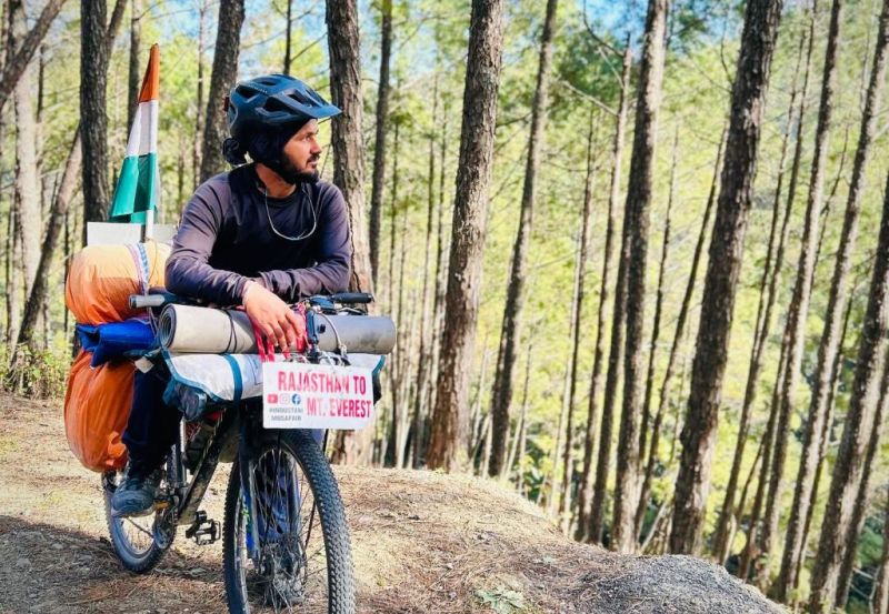 ৬০ হাজার কিলোমিটারের সংকল্পযাত্রা : সাইকেলে রাজস্থান থেকে ত্রিপুরায় পাপ্পু 