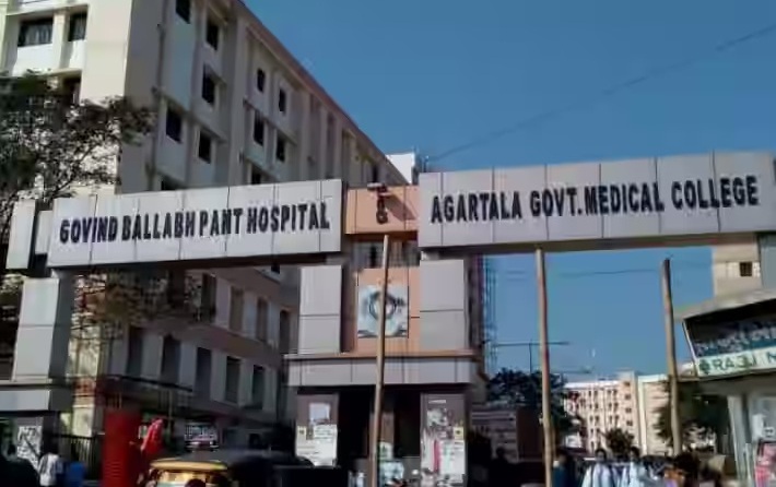 জিবিপি হাসপাতালে 