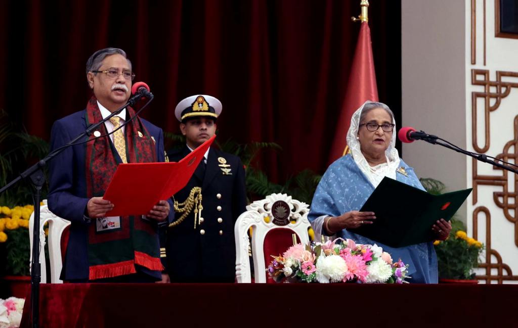 পঞ্চমবার বাংলাদেশের প্রধানমন্ত্রী হিসেবে শপথ হাসিনার