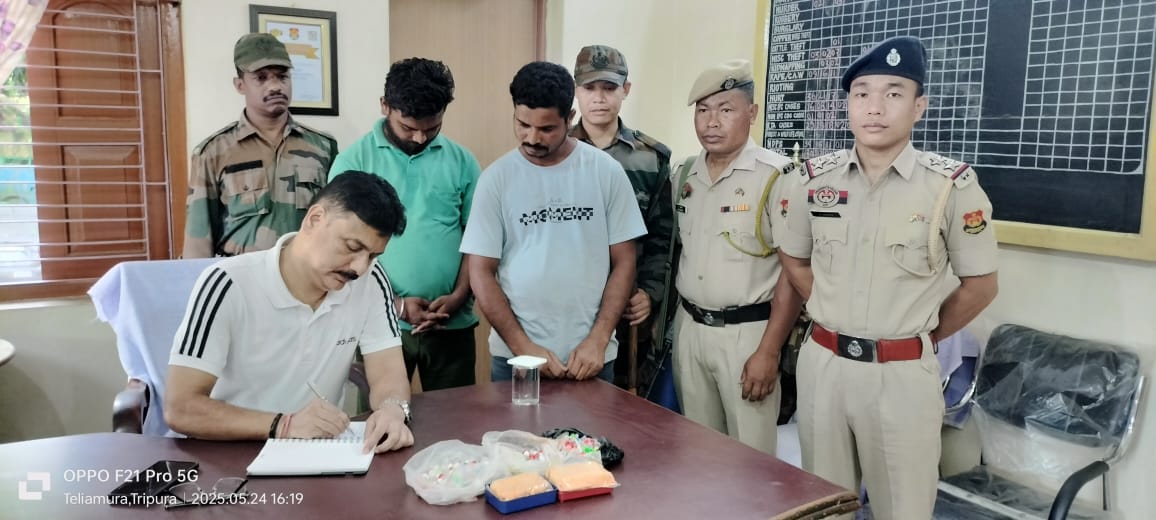 ড্রাগস সহ আটক দুই কারবারী 