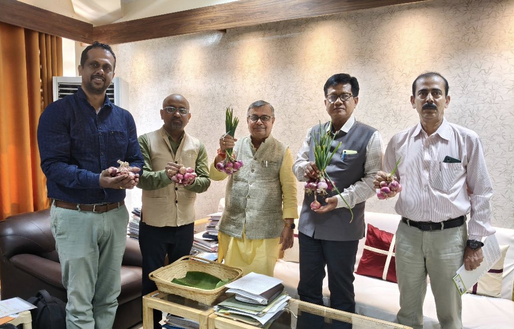 রাজ্যের কৃষিভিত্তিক আত্মনির্ভরতার বড় পদক্ষেপ পেঁয়াজ চাষ : কৃষিমন্ত্রী 