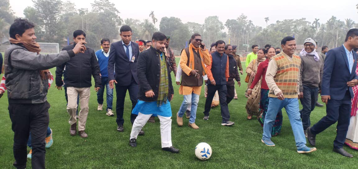 বিলোনীয়ায় সিন্থেটিক টার্ফ ফুটবল মাঠ উদ্বোধন ক্রীড়া মন্ত্রীর 