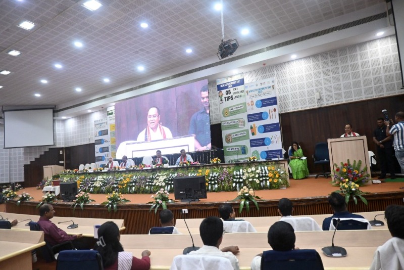 প্লাস্টিকের দূষণ মোকাবিলায় এগিয়ে আসতে আহ্বান পরিবেশমন্ত্রীর 