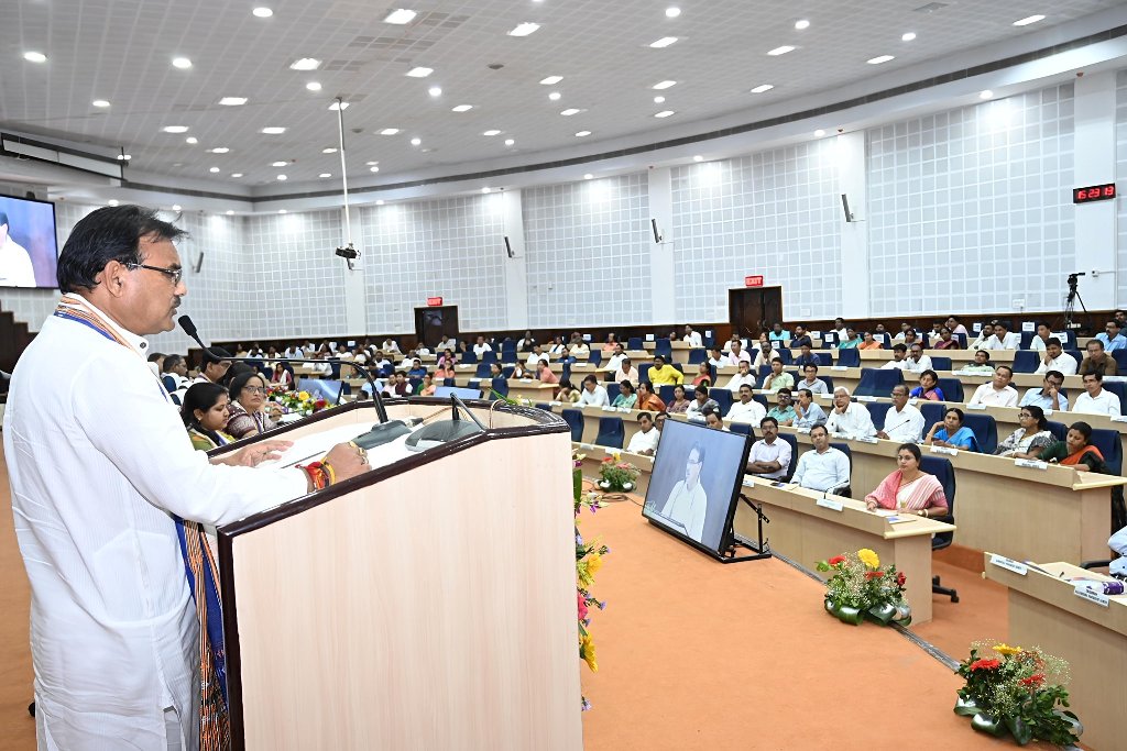 সরকারের প্রধান লক্ষ্য হচ্ছে সব দিক দিয়ে মানুষের উন্নয়ন : অর্থমন্ত্রী