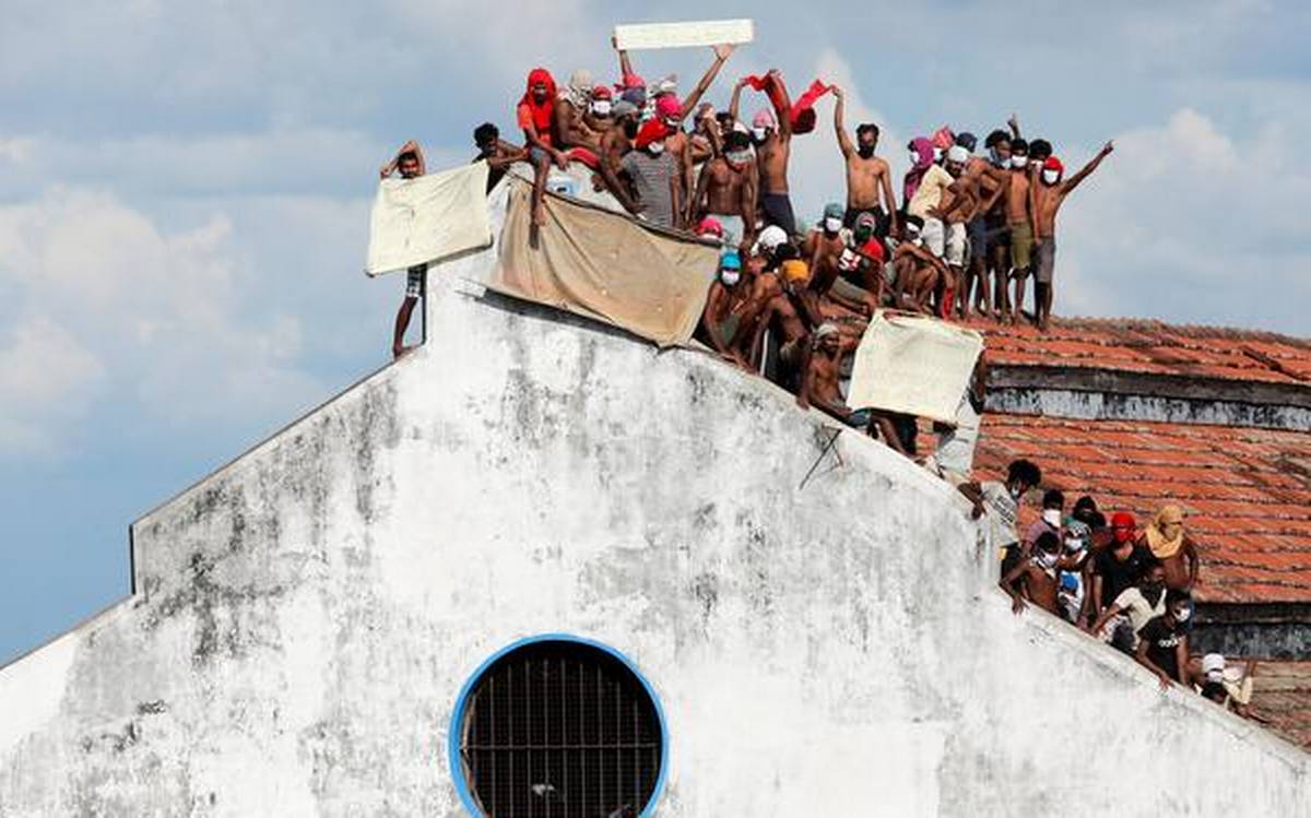 করোনা : মুক্তির দাবিতে শ্রীলঙ্কার কারাগারে সংঘর্ষ, মৃত ৮, আহত বহু 