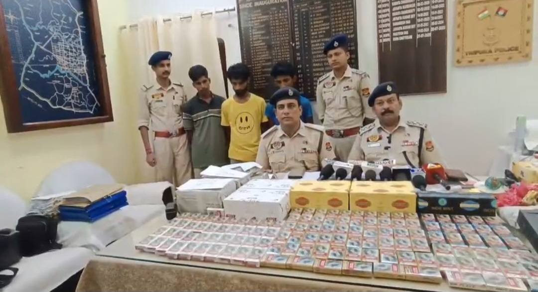 কুখ্যাত তিন দাগি চোর গ্রেফতার