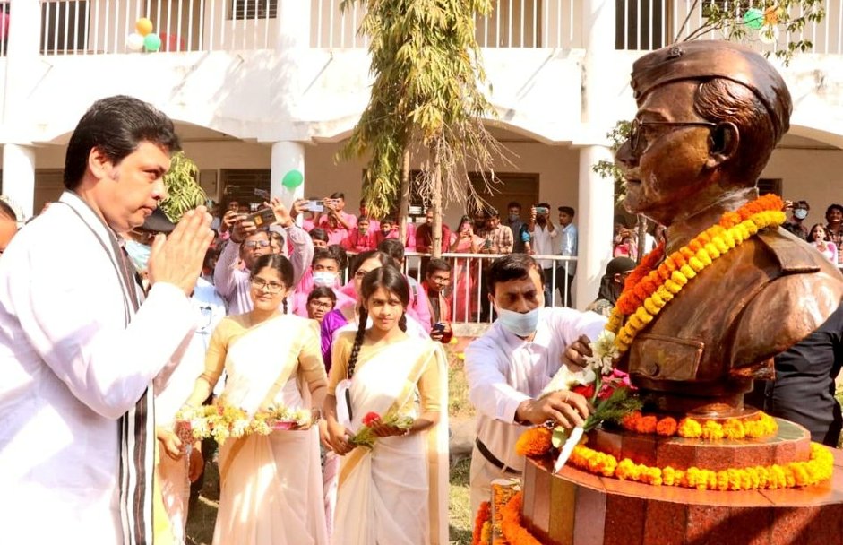 স্বচ্ছতার সাথে পরিষেবা প্রদানে সরকার অঙ্গিকারবদ্ধ : মুখ্যমন্ত্রী