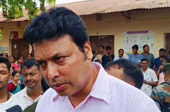 জাতীয় সড়কের নিম্নমাণের কাজ নিয়ে সরব সাংসদ