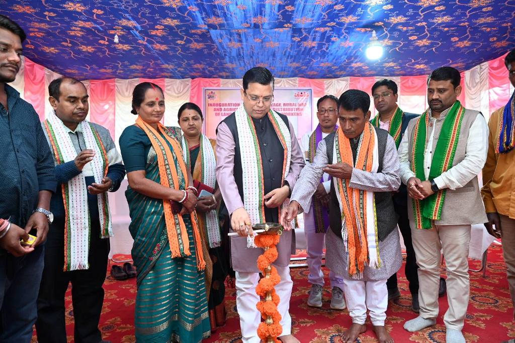 মানুষের আত্মসম্মানের সঙ্গে জীবনযাপনের সুযোগ করে দেওয়া সরকারের অগ্রাধিকার : সমাজকল্যাণমন্ত্রী