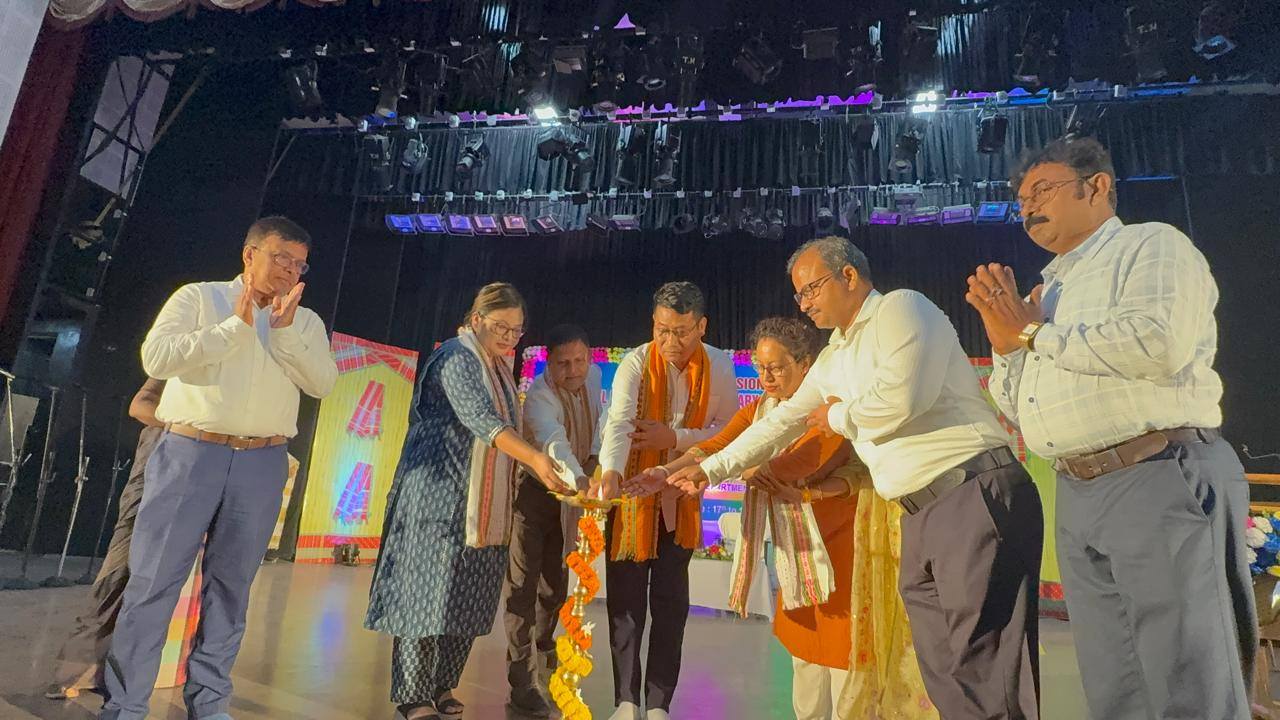 সাংস্কৃতিক, সাহিত্য ও কলা উৎসবের সূচনা  