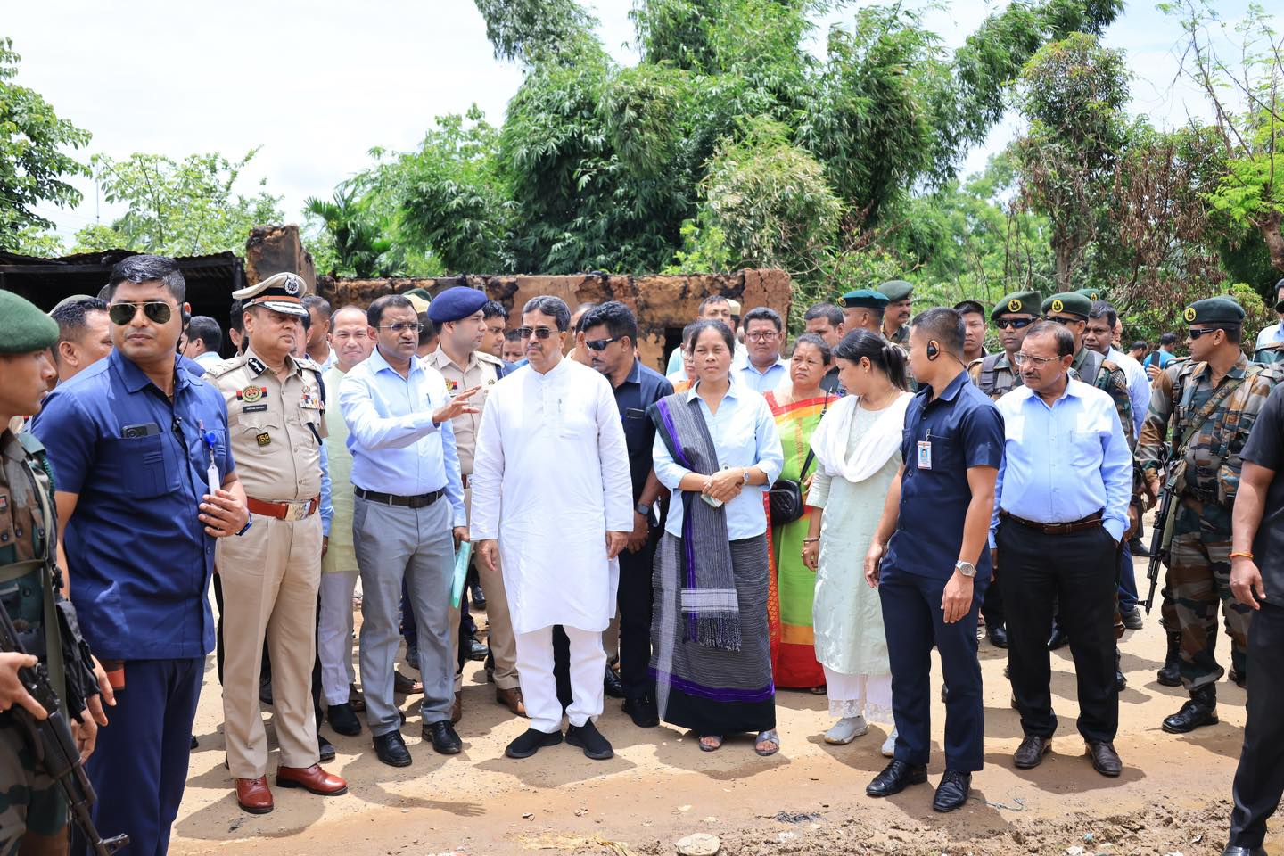 অশান্তি সৃষ্টিকারীদের কোন অবস্থায় রেহাই নয়, হুঁশিয়ারি মুখ্যমন্ত্রীর