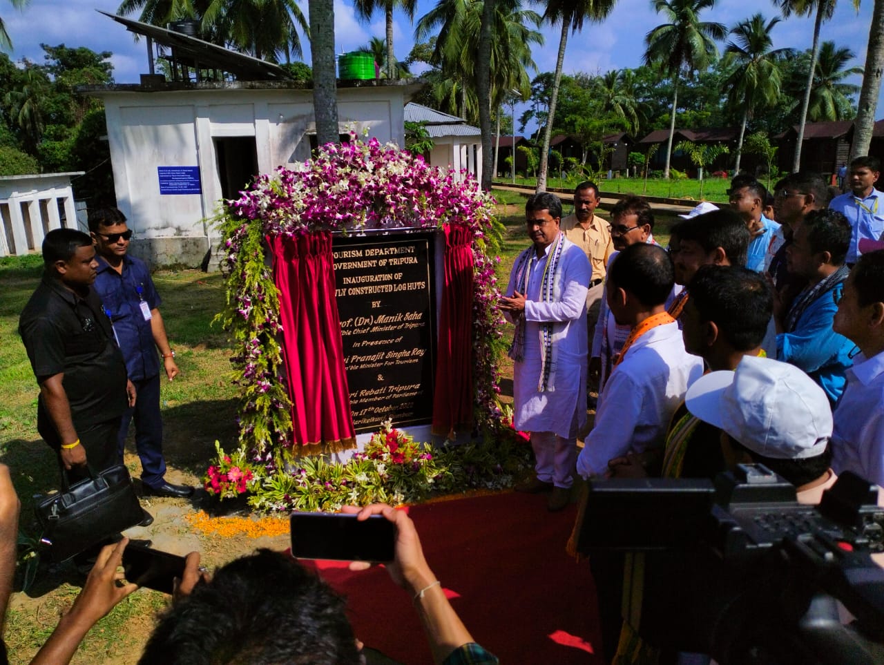 রাজ্যের প্রাকৃতিক সৌন্দর্যের অনন্য রূপ ডম্বুর জলাশয় : মুখ্যমন্ত্রী