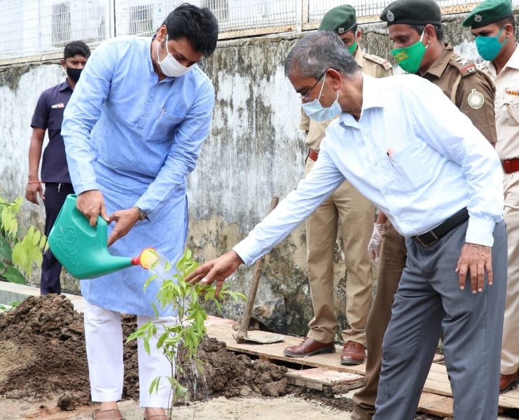 ভারতীয় সংস্কৃতির ঐতিহ্য বৃক্ষরােপন : মুখ্যমন্ত্রী 