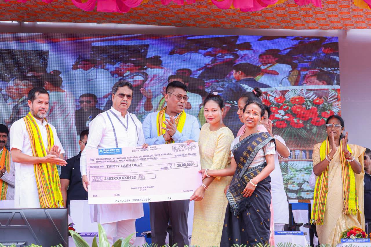 বর্তমান সরকার মানুষের সমস্যা সমাধানের সরকার: মুখ্যমন্ত্রী