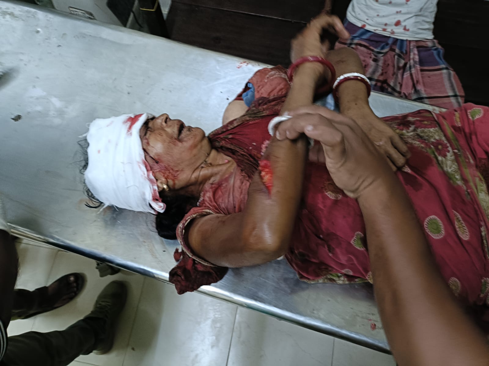 জমি সম্পত্তি সংক্রান্ত বিবাদের জেরে রক্তক্ষয়ী সংঘর্ষ!