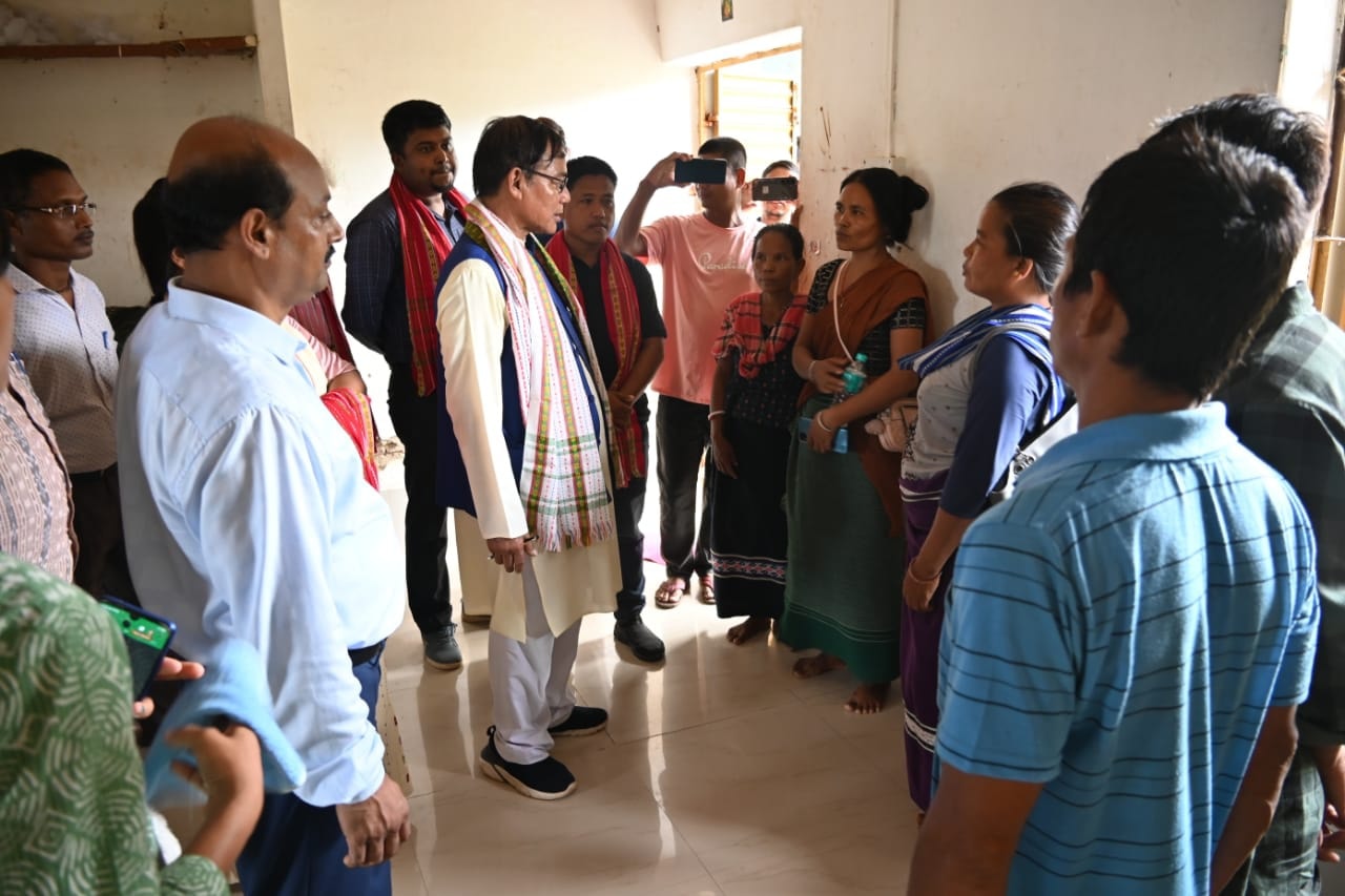 হোস্টেল পরিদর্শনে বিধায়কদের প্রতিনিধিদল 