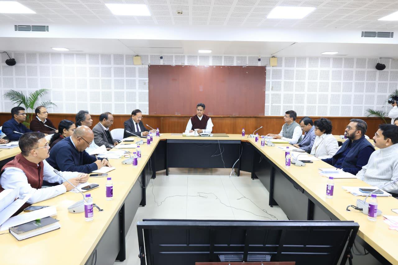 টাস্ক মনিটরিং সিস্টেমের পর্যালোচনা বৈঠকে মুখ্যমন্ত্রী 