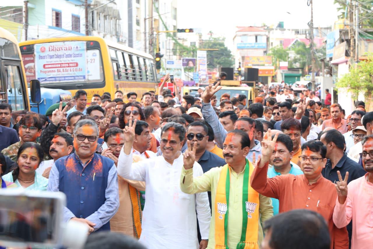 আগরতলায় বিজয় মিছিল বিজেপির 
