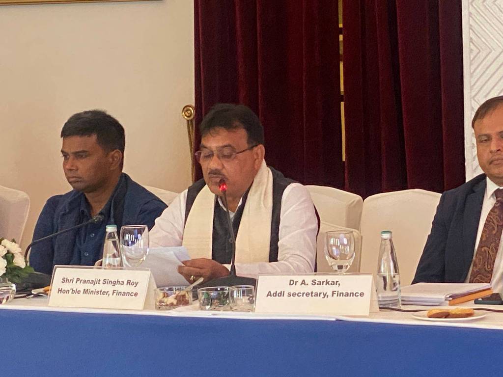 ষোড়শ অর্থ কমিশনের কাছে পর্যাপ্ত আর্থিক সুবিধার দাবি জানালেন অর্থমন্ত্রী