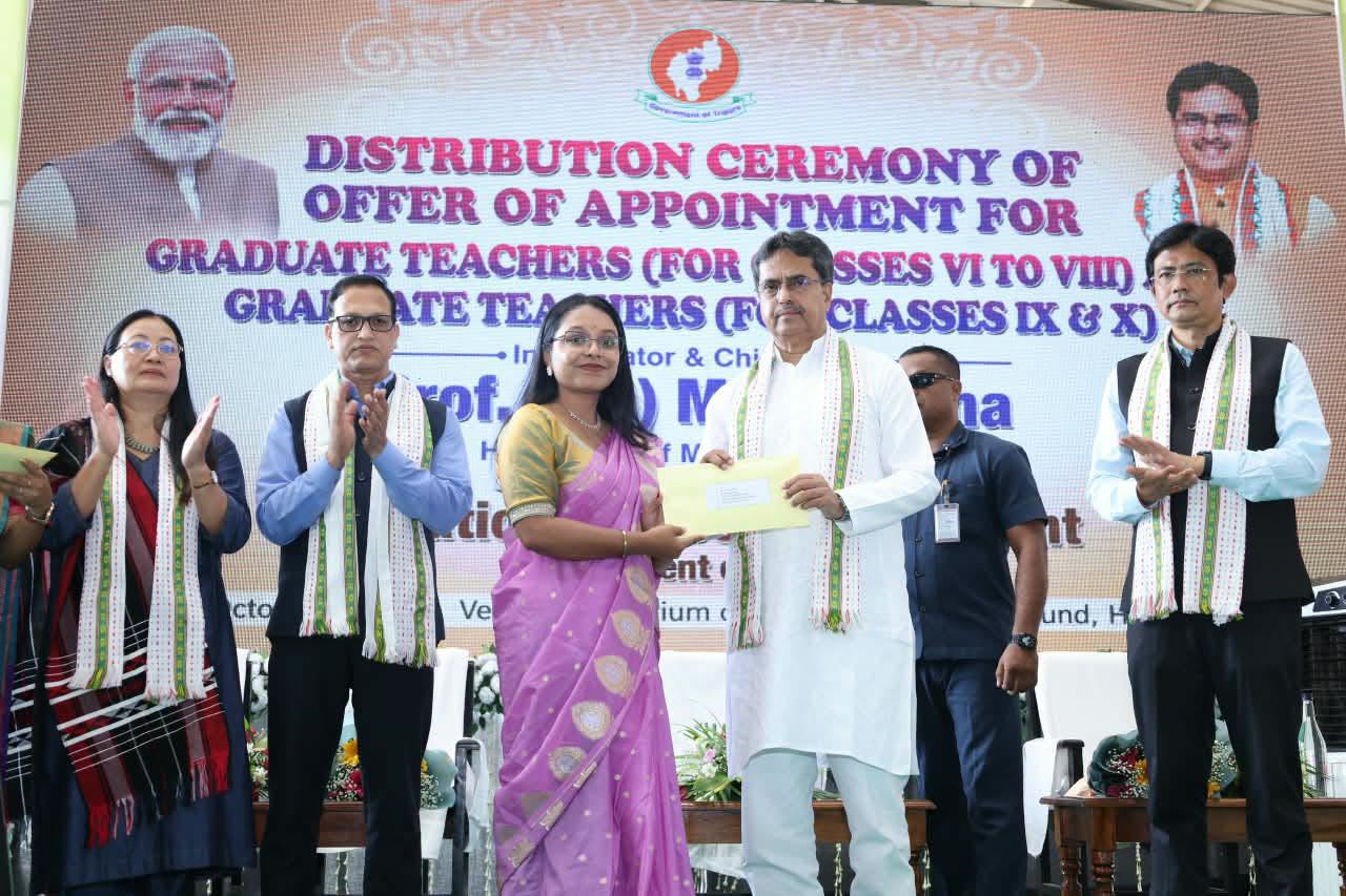 শিক্ষক শিক্ষিকারাই হলেন নতুন প্রজন্মের ভবিষ্যৎ গড়ার কারিগর : মুখ্যমন্ত্রী