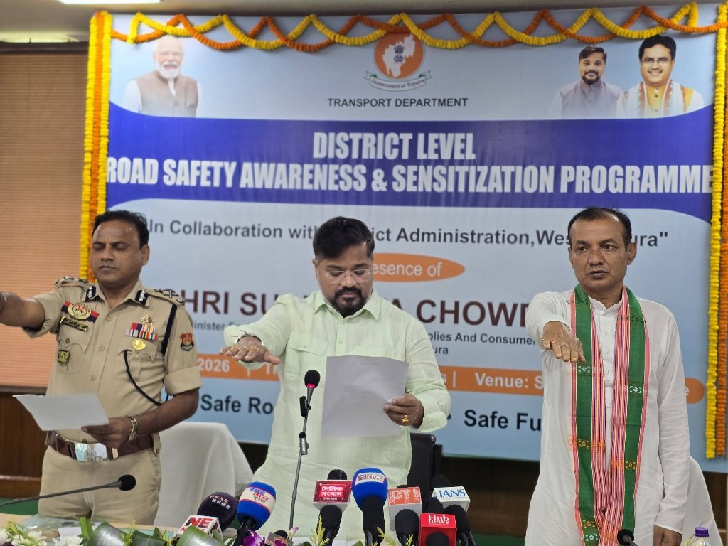 সড়ক দুর্ঘটনা ও মৃত্যুর সংখ্যা কমিয়ে আনতে পুলিশ ও প্রশাসন সম্মিলিতভাবে কাজ করছে: পরিবহণ মন্ত্রী