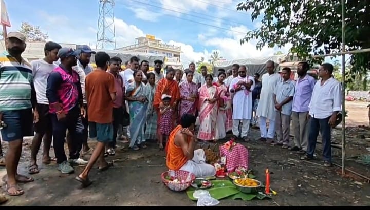 নেতাজি স্মৃতি সংঘের খুঁটি পূজা
