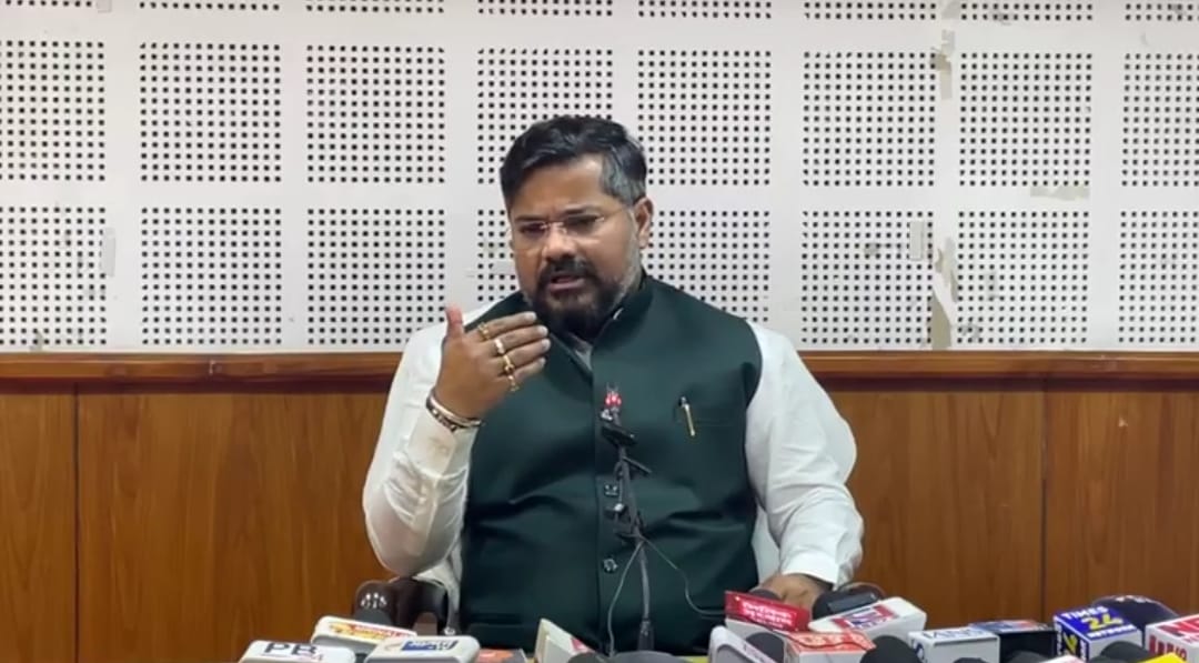 আগামী শিক্ষাবর্ষ থেকে আয়ুর্বেদিক ও হোমিওপ্যাথিক মেডিক্যাল কলেজে পঠনপাঠন শুরু : পর্যটনমন্ত্রী