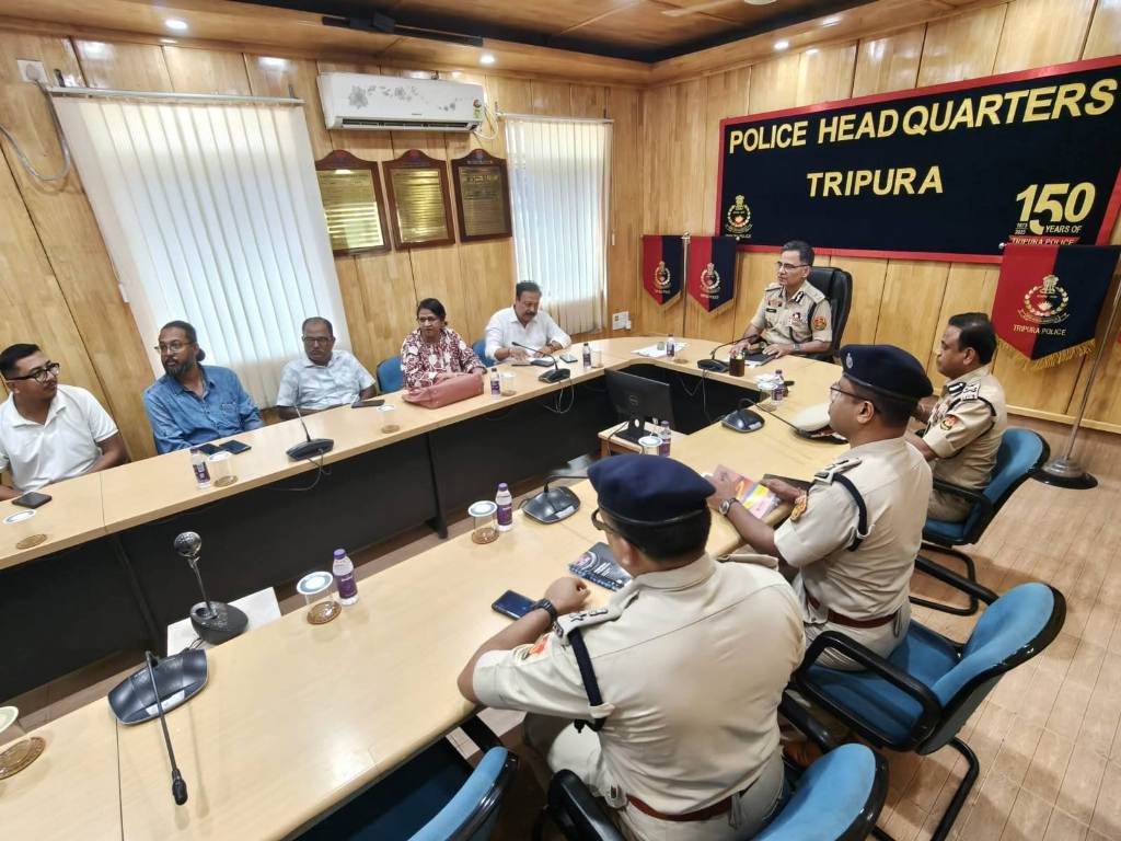 সাংবাদিকদের নিরাপত্তা দাবি আগরতলা প্রেসক্লাবের 