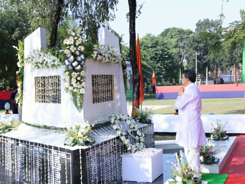 সরকার পুলিশ বাহিনীর আধুনিকীকরণ এবং কর্মদক্ষতা বৃদ্ধির লক্ষ্যে অত্যাধুনিক প্রযুক্তি ব্যবহারের উপর গুরুত্ব দিয়েছে : মুখ্যমন্ত্রী