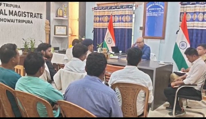 রেল অবরোধ নিয়ে ত্রি-পাক্ষিক বৈঠক প্রশাসনের 