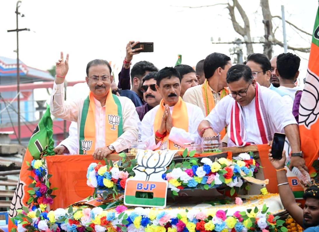 ধর্মনগরে বিজেপি প্রার্থীর মনোনয়নপত্র দাখিল