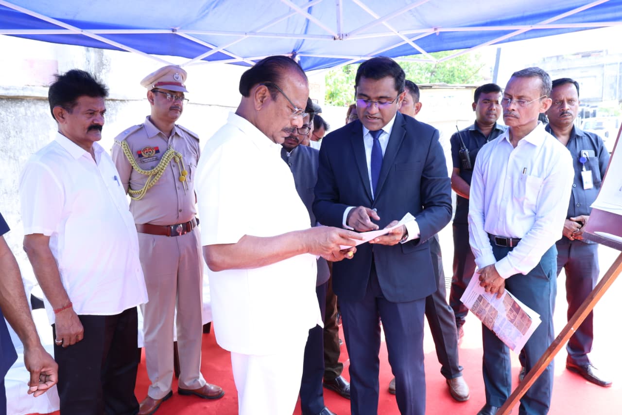 ঊষাবাজারে জল শোধনাগার প্রকল্প পরিদর্শনে রাজ্যপাল