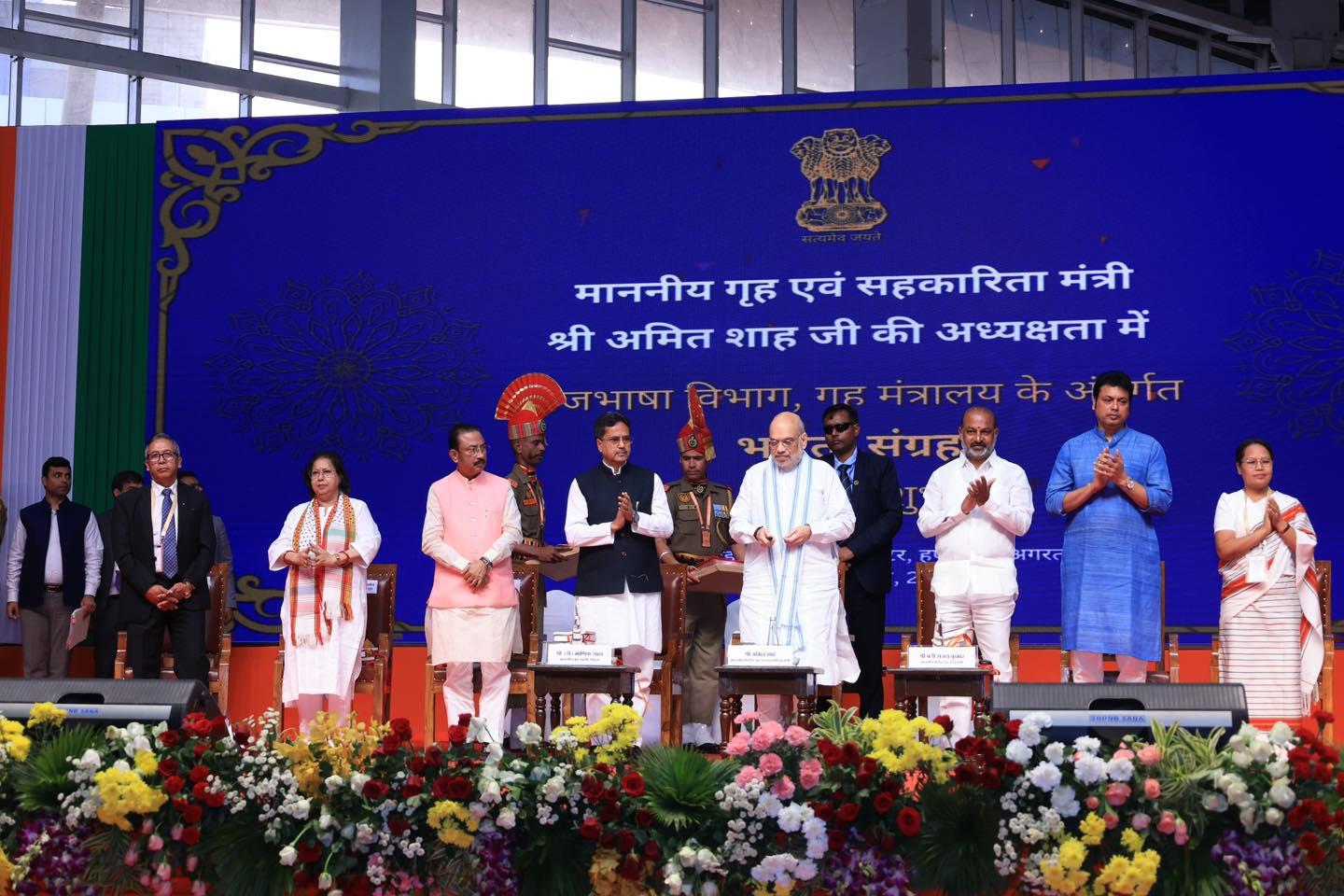 শিশুদের প্রাথমিক শিক্ষা তাদের মাতৃ ভাষাতেই দেওয়ার জন্য কেন্দ্রীয় সরকার কাজ করছে : স্বরাষ্ট্রমন্ত্রী 